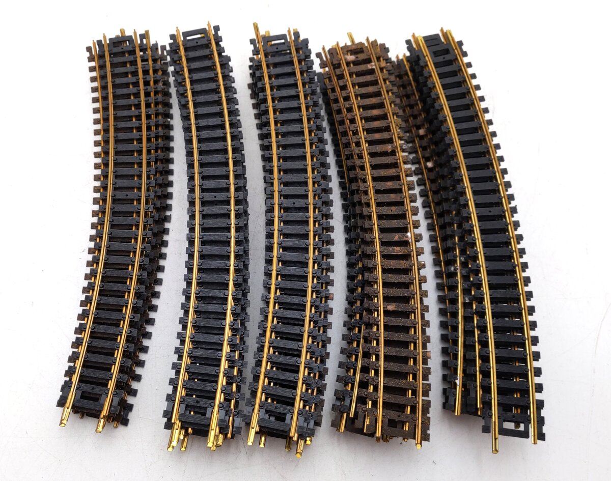Atlas HO Scale 22"R Curved Track [46] VG