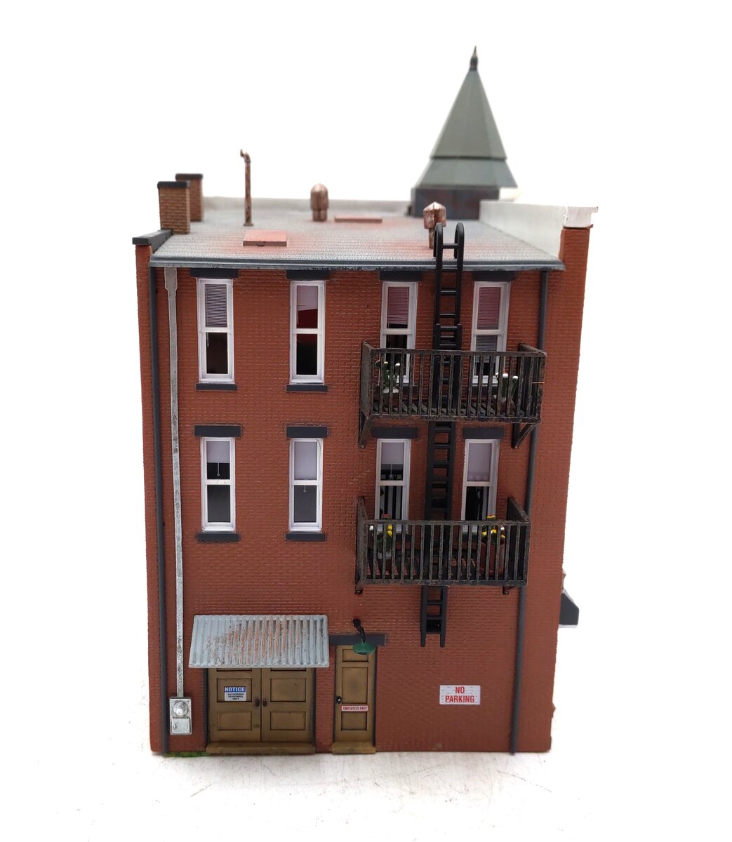 Woodland Scenics BR5039 HO Built-&-Ready Davenport Department Store Building EX