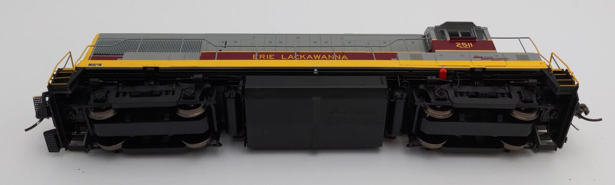 Rapido Trains 035512 HO Erie Lackawanna U25B Diesel Locomotive #2511 - DCC/Sound EX/Box