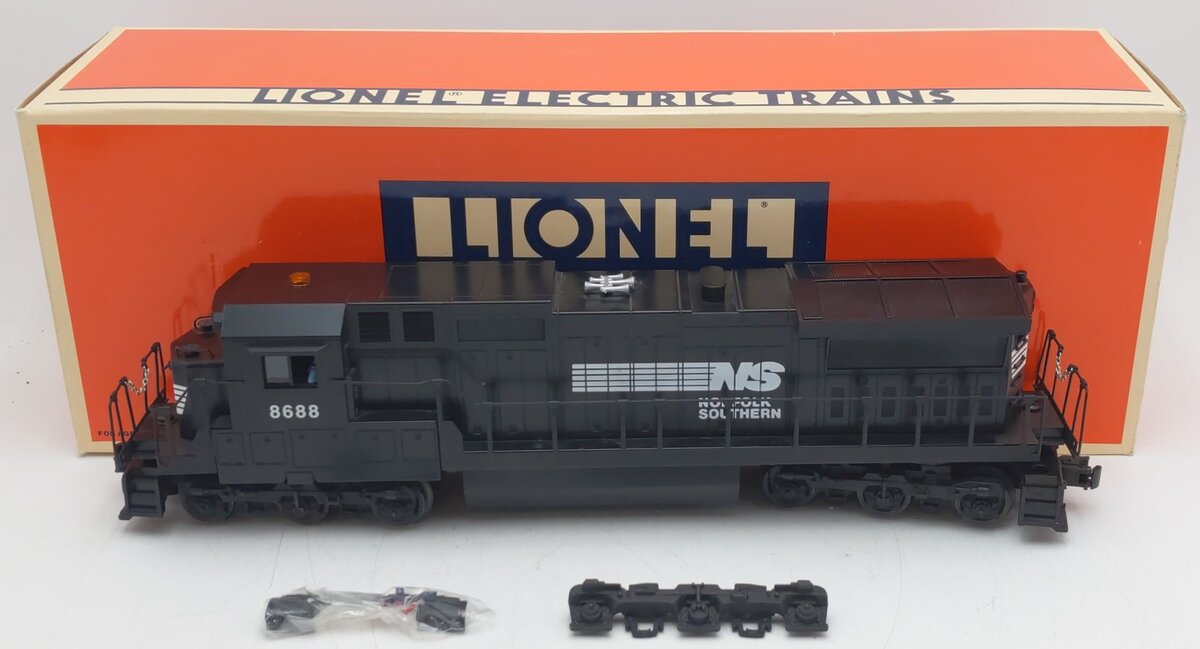 Lionel 6-18213 O Gauge Norfolk Southern Dash 8 40-C Diesel Locomotive #8688 VG/Box