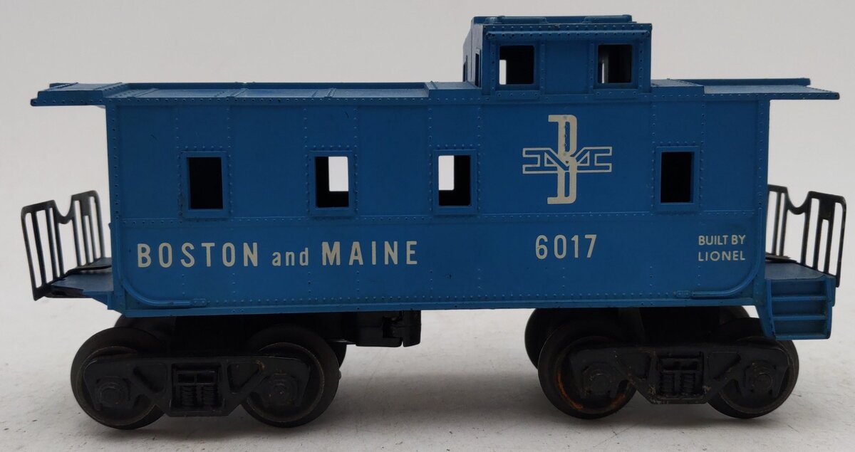 Lionel 6017 Vintage O Gauge Boston and Maine Light Blue Caboose VG