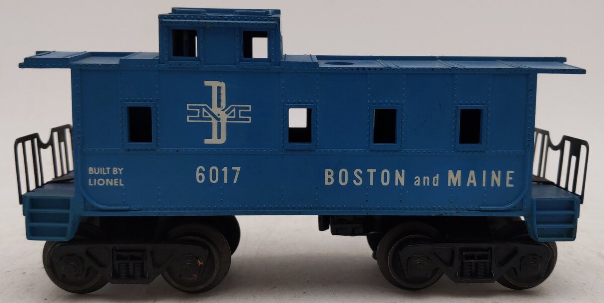 Lionel 6017 Vintage O Gauge Boston and Maine Light Blue Caboose VG