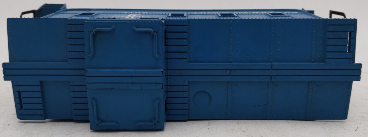 Lionel 6017 Vintage O Gauge Boston and Maine Light Blue Caboose VG