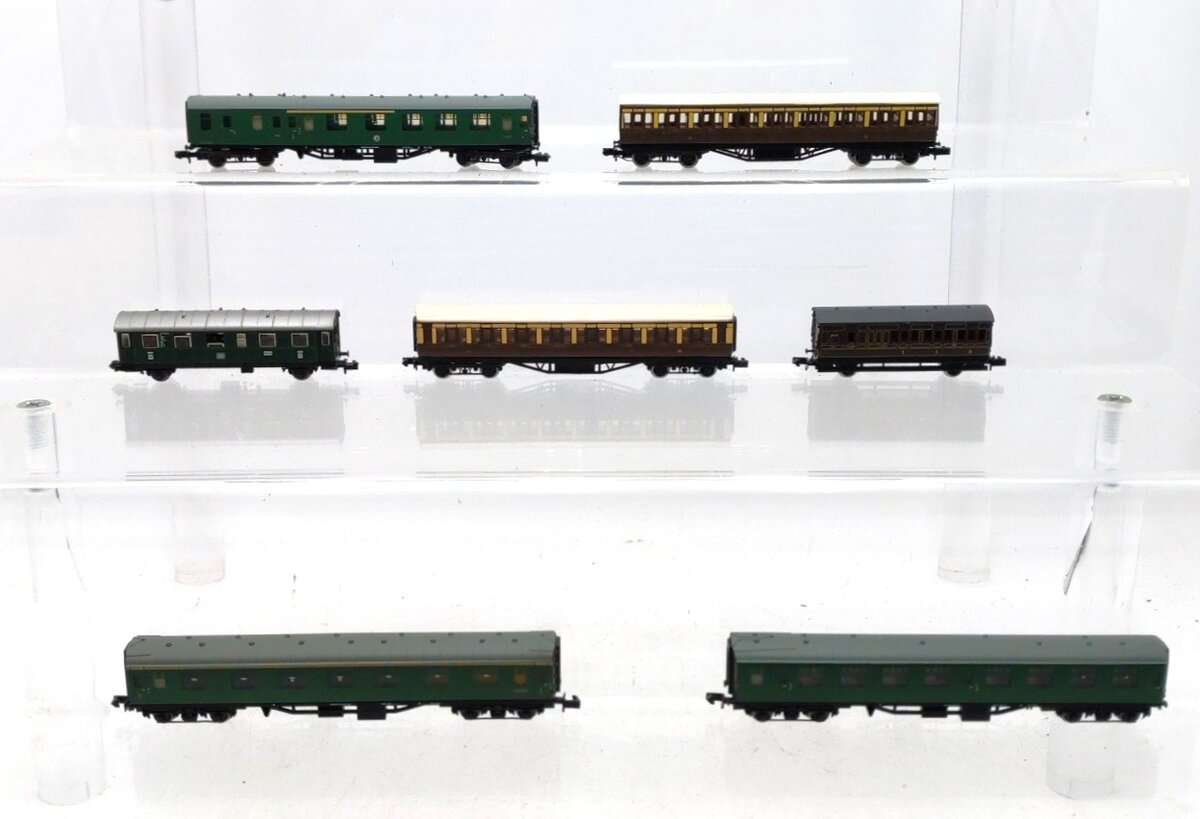 Graham Farish & Other N Scale Assorted Passenger Cars [7] EX
