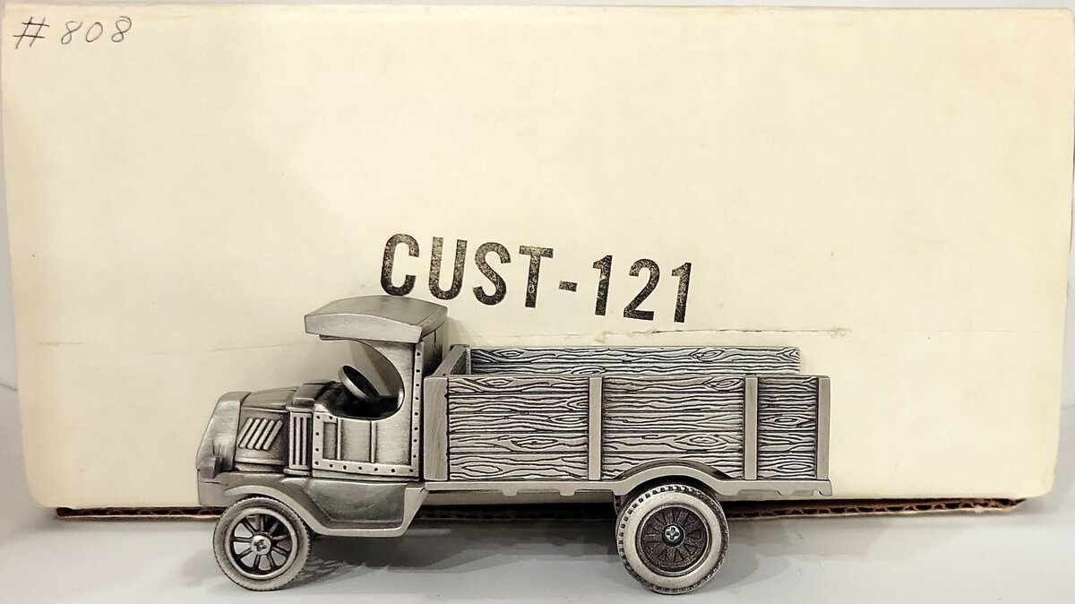 SpecCast Custom Pewter John Deere "Destined" Molini, Ill Truck LN/Box