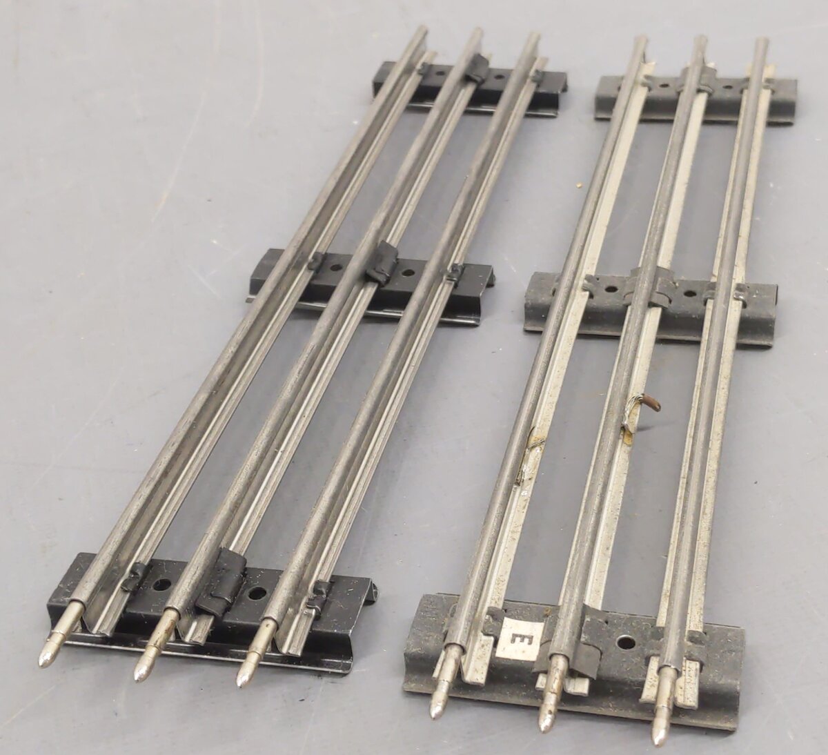 Lionel 6-12840 O Gauge Tubular 10" Insulated Straight Track (20) VG