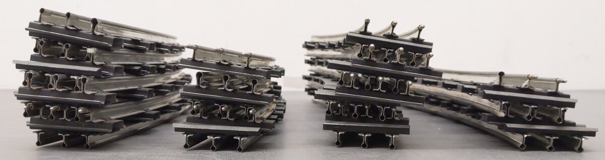 Lionel 6-65572 O-72 Curved Track Sections (25) VG