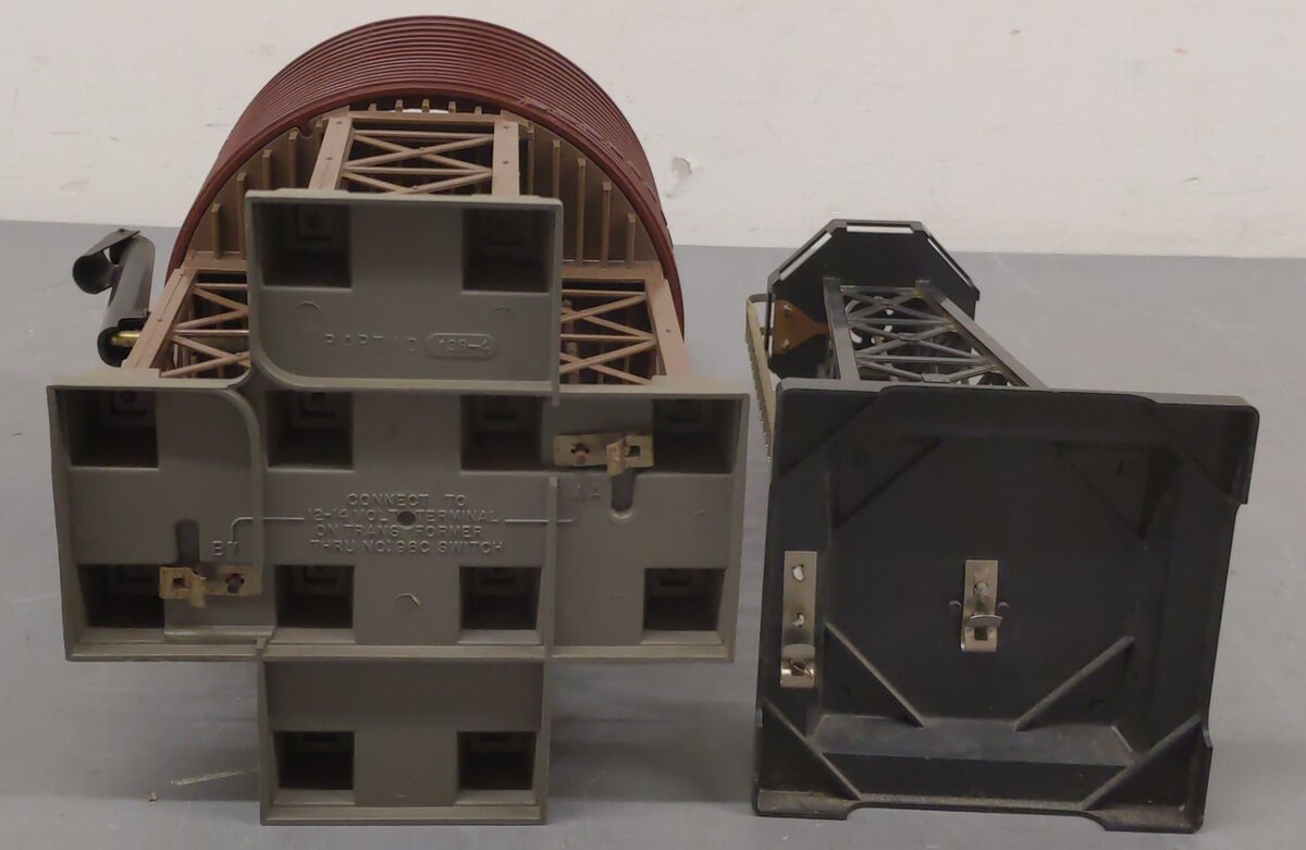 Lionel & Marx Vintage O Gauge Accessories; 0446, 138, [2] VG