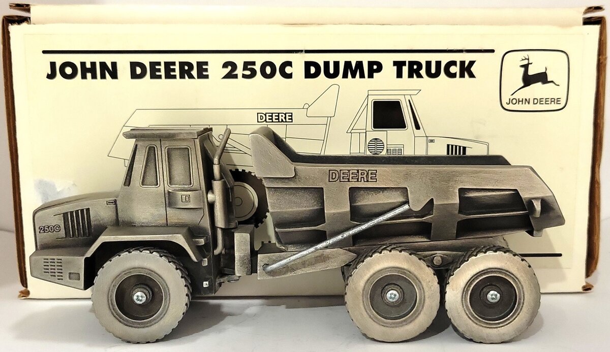 SpecCast JDM-140 1:50 Pewter John Deere 250C Dump Truck NIB