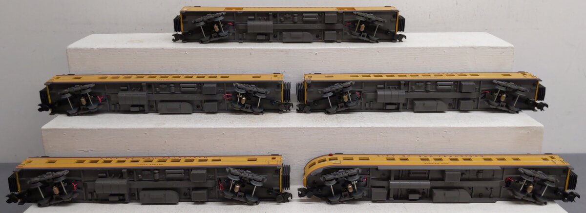 MTH 20-6566 O City of San Francisco 70' Streamlined Passenger Car Set (Set of 5) LN/Box
