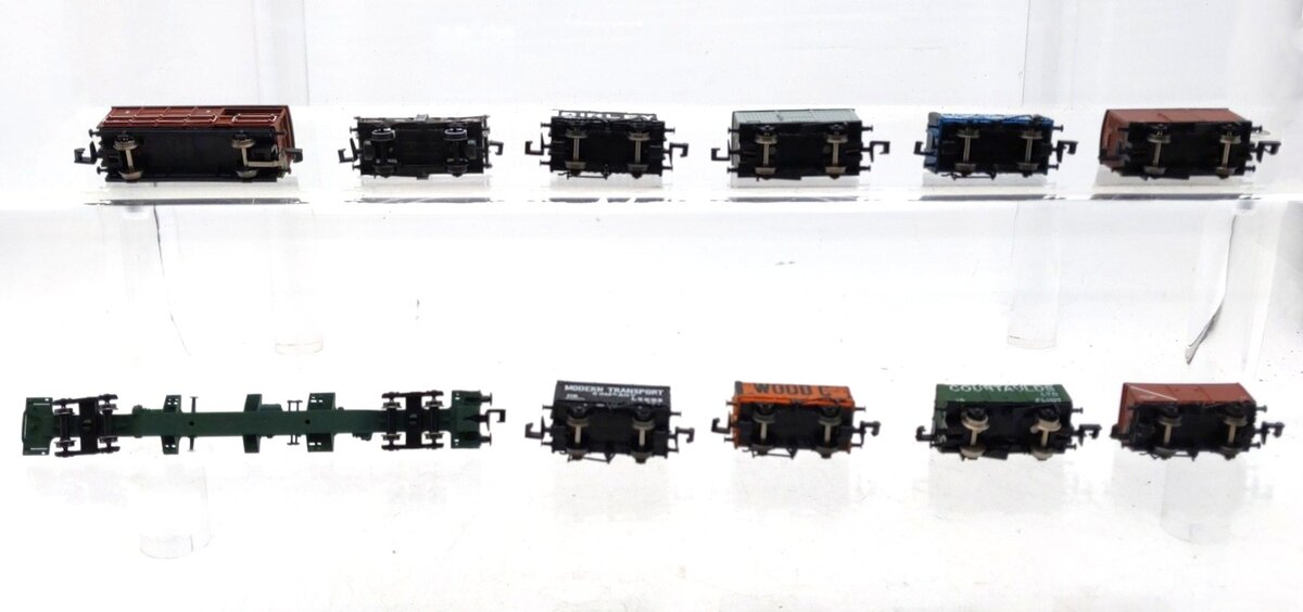 Graham Farish & Other N Scale Assorted Freight Cars [11] EX
