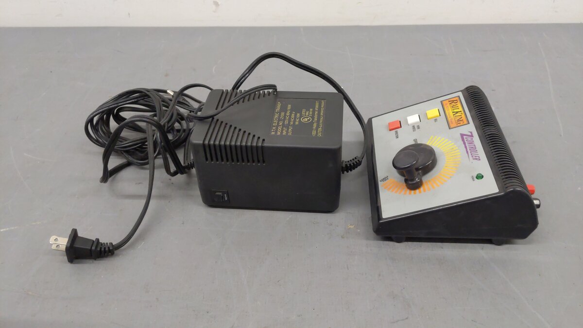 MTH 40-1000 O Z-1000 Hobby Transformer & Controller EX/Box
