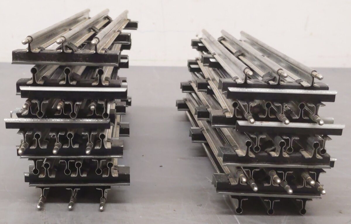 Lionel 65500 Vintage O Gauge 10" Straight Track Sections [17] VG