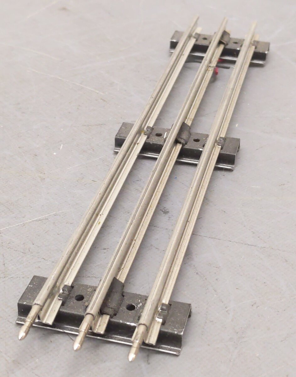 Lionel 65500 Vintage O Gauge 10" Straight Track Sections [17] VG