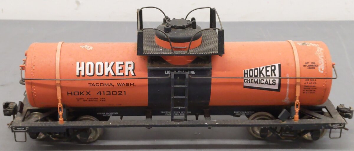 Aristo-Craft 413021 G Scale Hooker Single Dome Tank Car -Metal Wheels