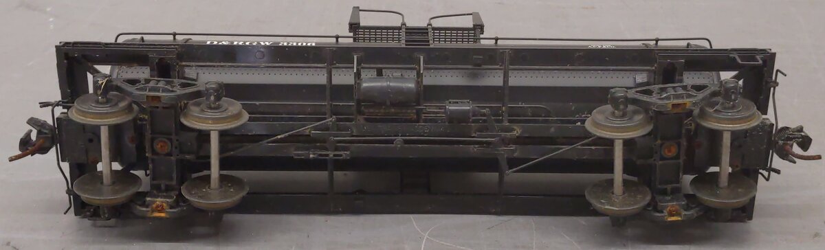 USA Trains 15108 G D&RGW 10,000-Gallon Tank Car #3306 Black - Metal Wheels