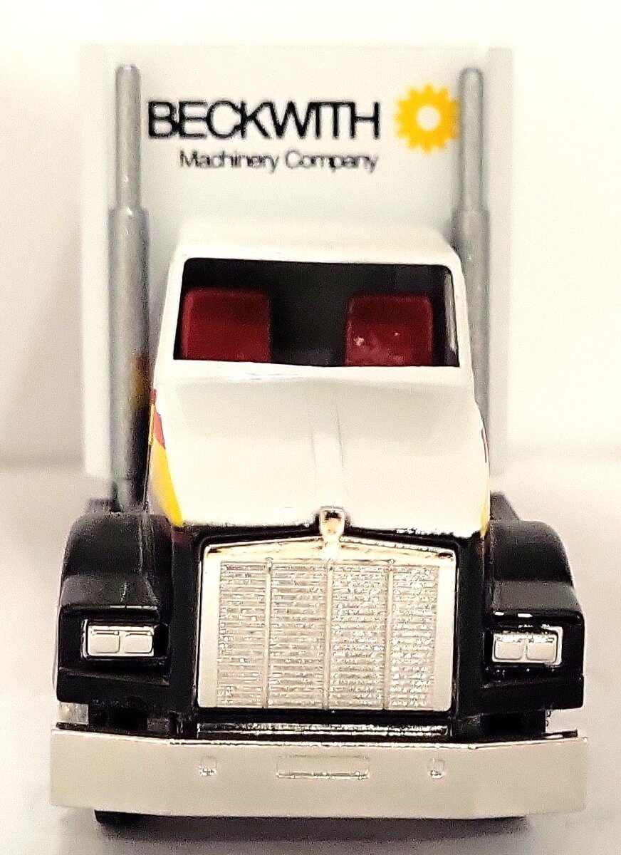 Winross 1:64 Cat Box Delivery Truck TLC Tender Loving Care Beckwith Machinery LN/Box