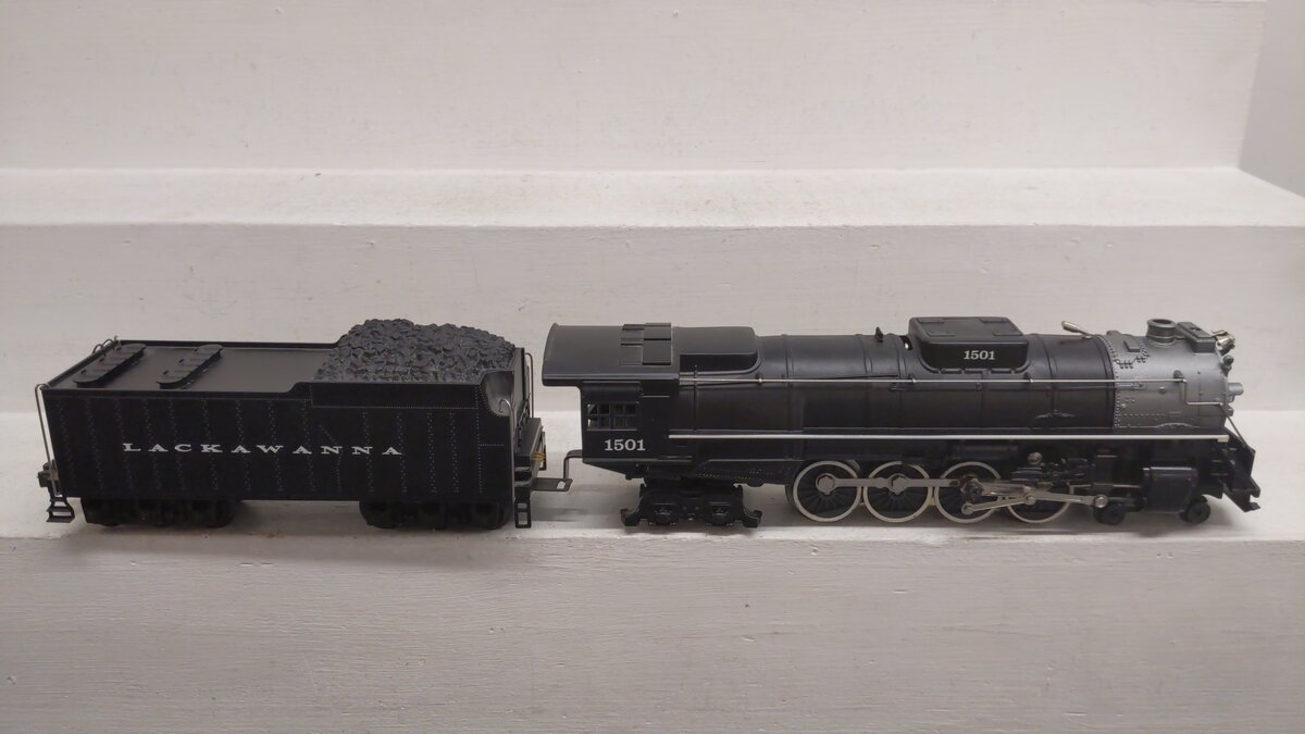 Lionel 6-18003 O Delaware, Lackawanna & Western 4-8-4 Locomotive & Tender #1501 EX/Box