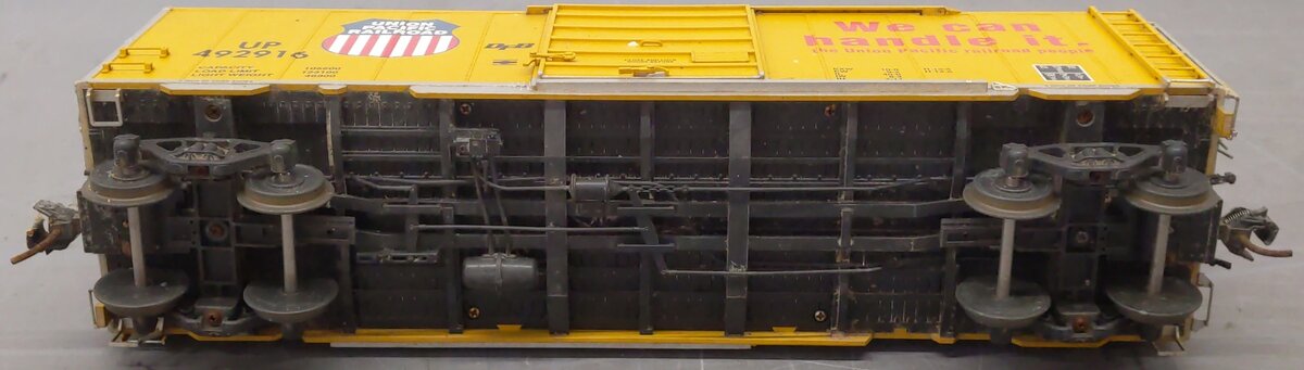 USA Trains R192012 G UP 40' PS-1 Steel Boxcar with 8' Panel Door #492916