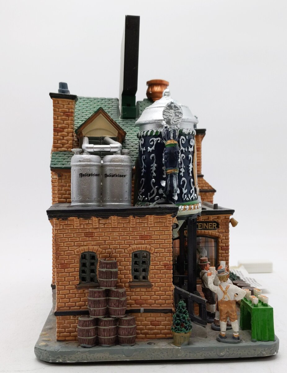 Lemax 05073 Village Collection "Yulesteiner Brewery" EX/Box