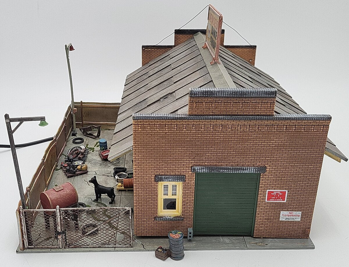 Woodland Scenics BR5045 HO Built-&-Ready Deuce's Bike Shop Assembled Building EX