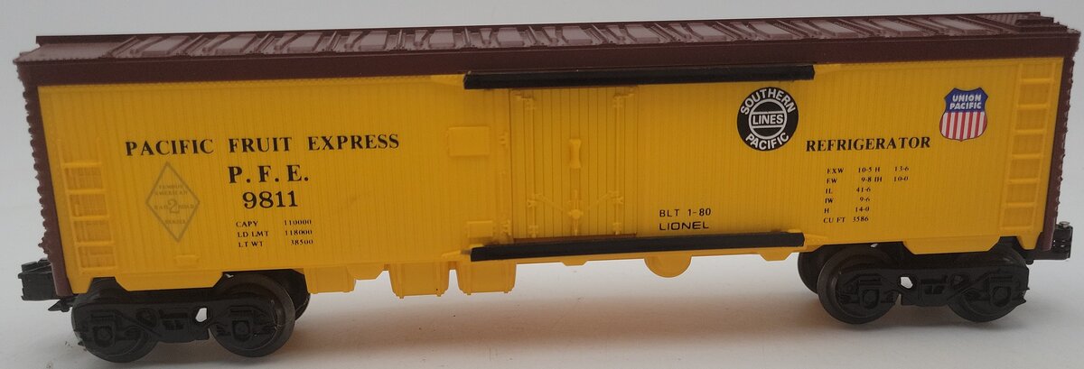 Lionel 6-9811 O Gauge SP/UP FARR Pacific Fruit Express Reefer Car #9811 EX/Box