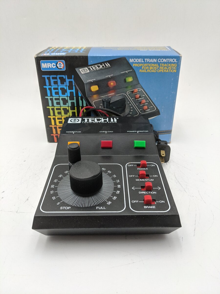 MRC 2500 HO Scale Loco-Motion Tech II Model Train Control EX/Box