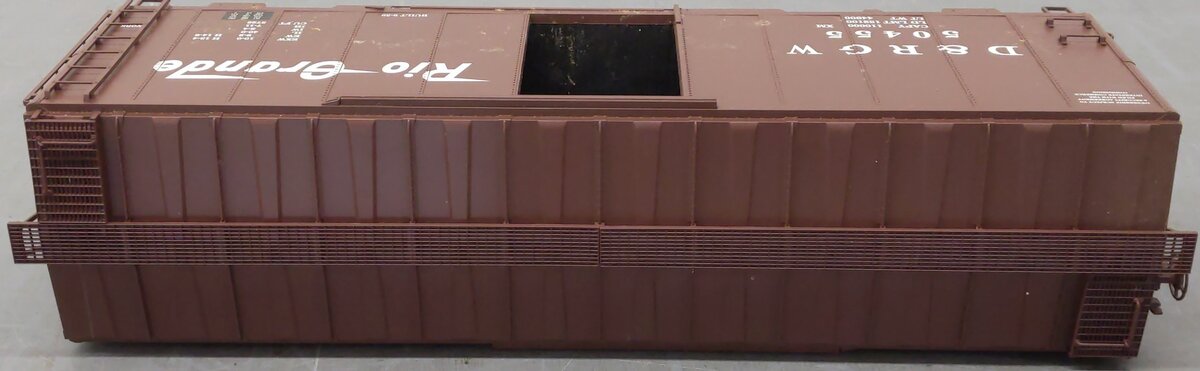 USA Trains R19227A G Denver & Rio Grande Western 40 Ft. PS-1 Simulated Steel Box