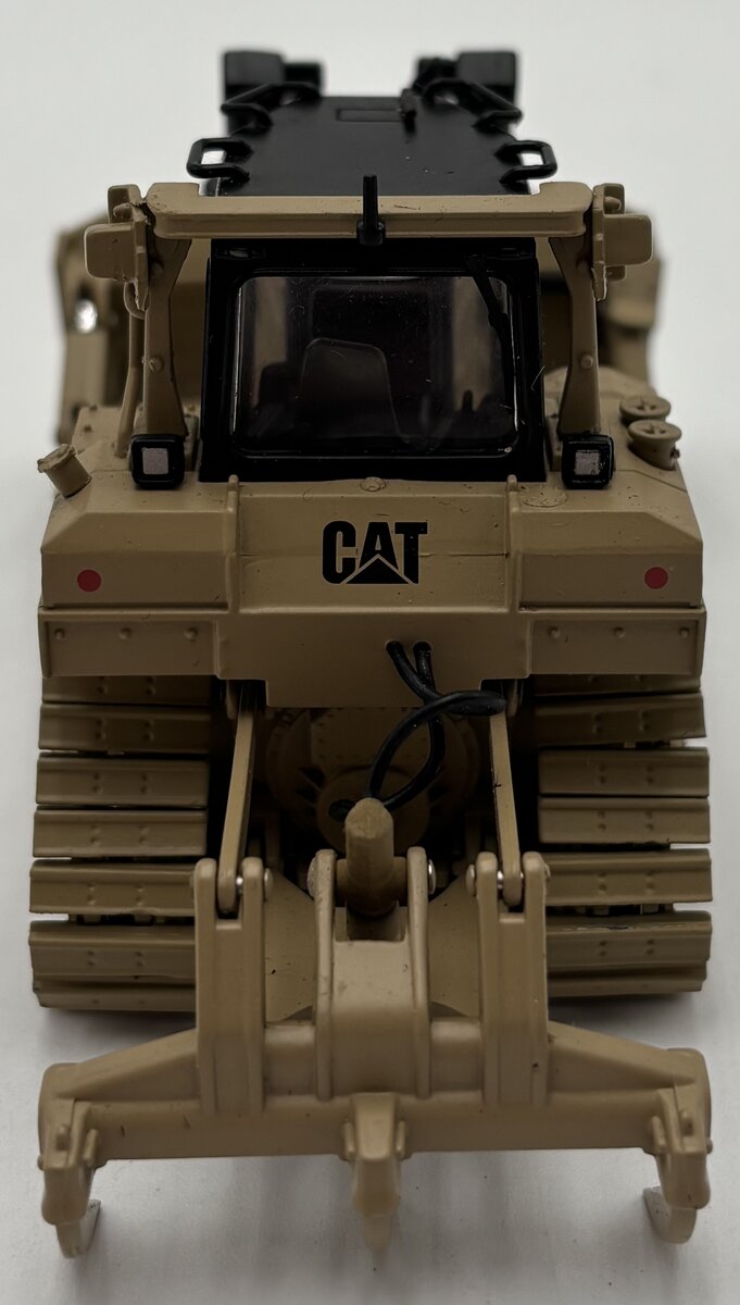 Tonkin TR60001-02 1:50 CAT D7R Track Type Tractor LN/Box