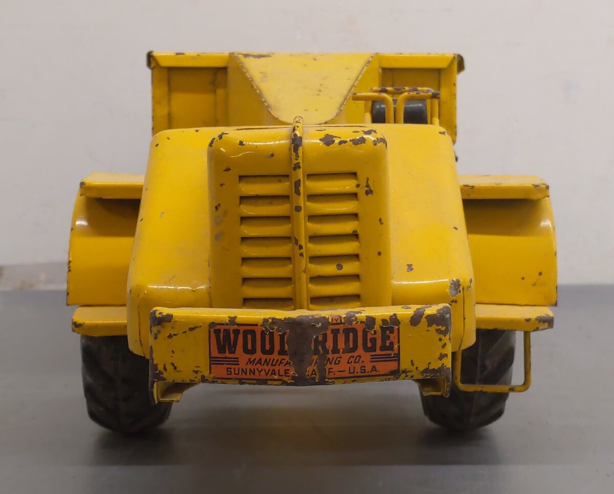 Doepke Pressed Steel Wooldridge 24" Toy Earth Mover VG