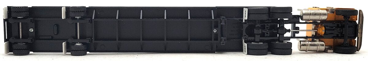 Conrad 1:50 Caterpillar Lowboy Freightliner LN