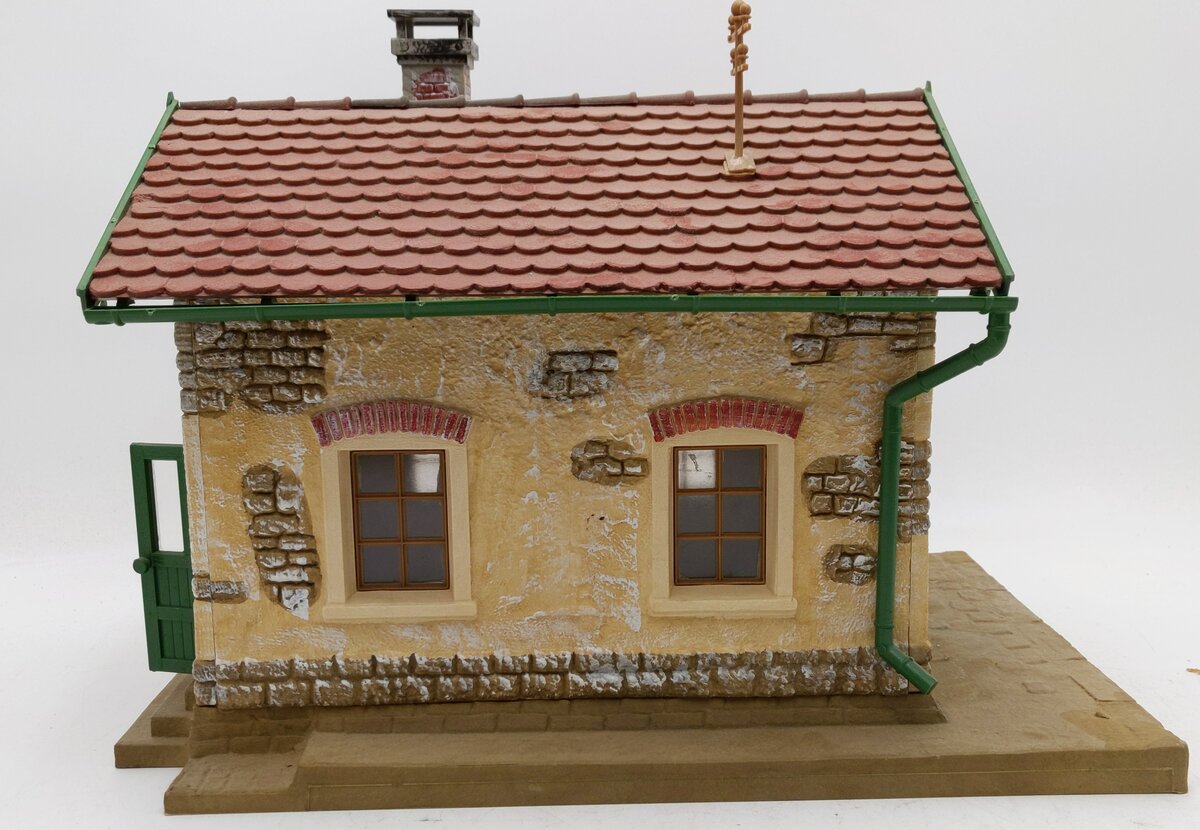 Pola 900 Kleinbach Passenger Station Assembled EX