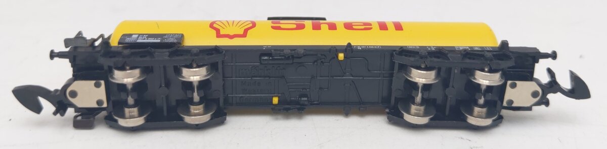 Marklin 8625 Z Scale Shell Oil Tanker Car EX/Box
