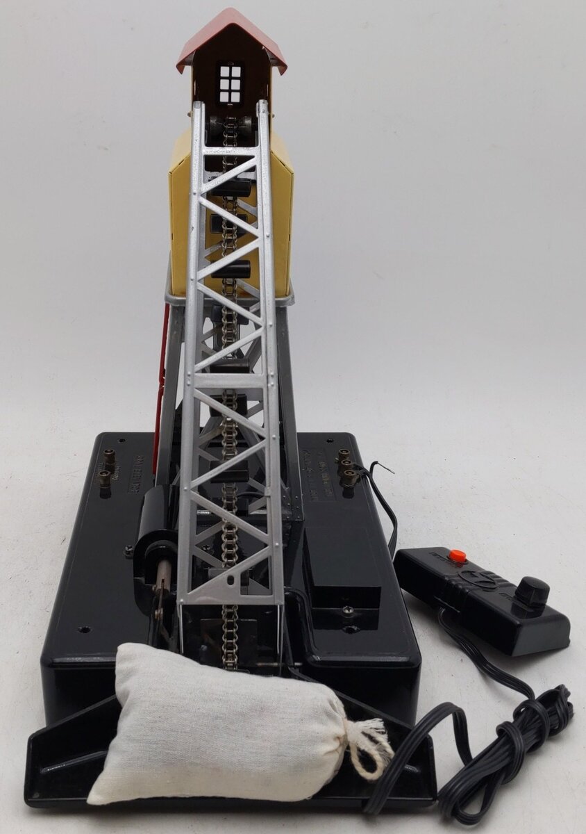 Lionel 97 Vintage O Operating Coal Elevator Loader VG