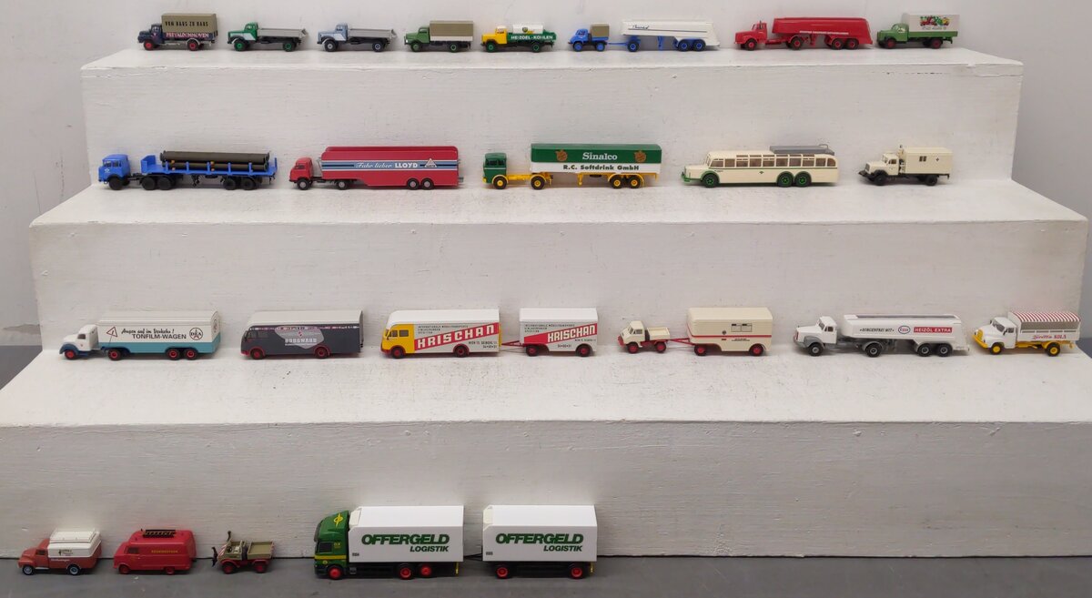 Brekina & Other HO Scale Assorted Layout Vehicles [24] EX