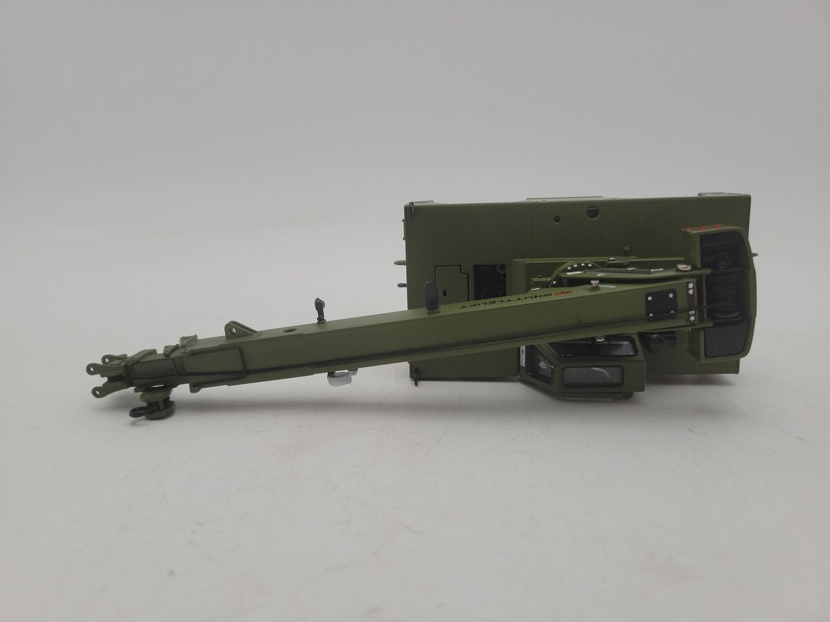 Sword Models SW2017-G 1:50 Scale Military Green Shuttlelift Carrydeck Crane EX/Box