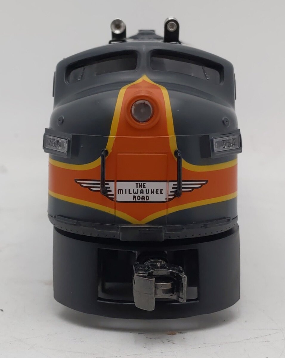 Lionel 6-18138 O Gauge Milwaukee Road F3 A Diesel Locomotive LN/Box