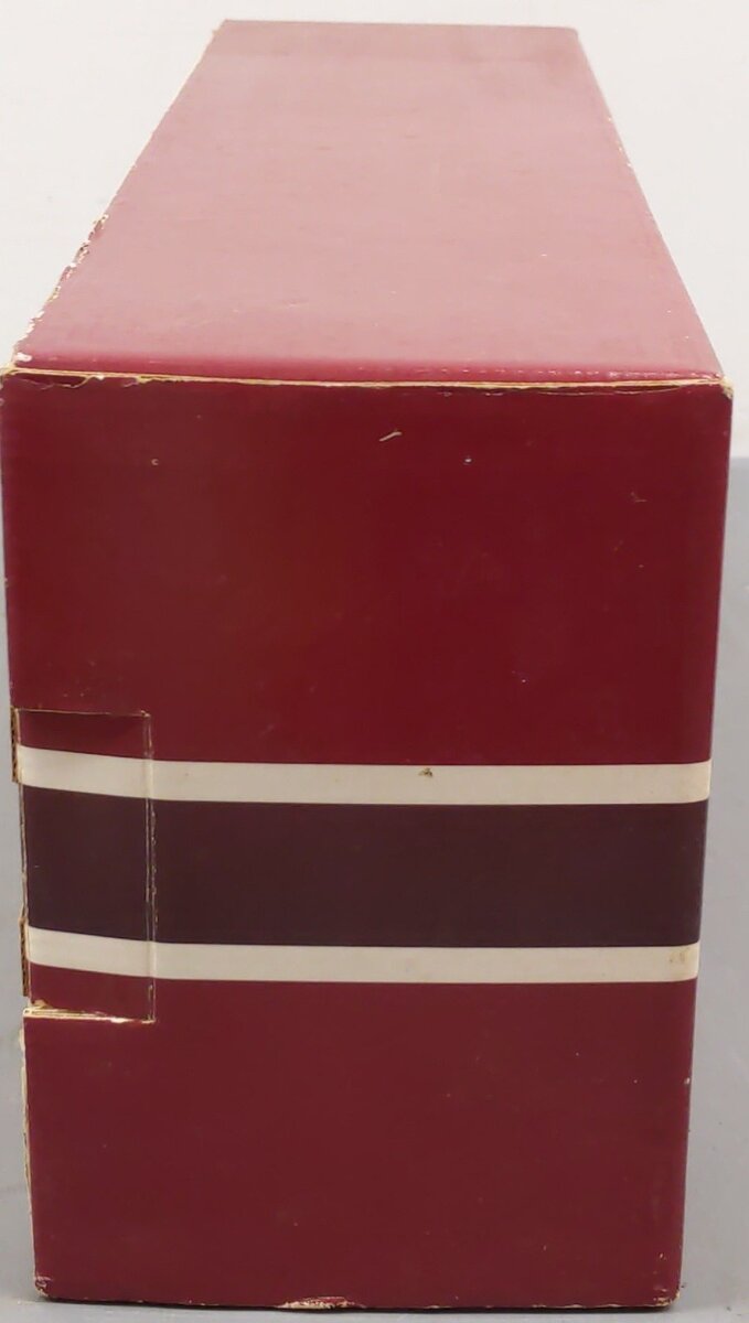 Delton 4258 G Scale Stroh's "America's Fire Brewed Beer" Refrigerator Car/Box