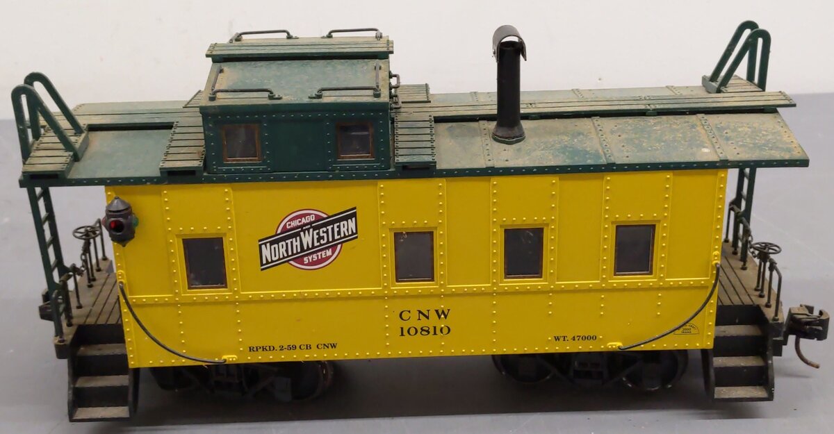 Aristo-Craft 42112 C&NW Caboose/Box