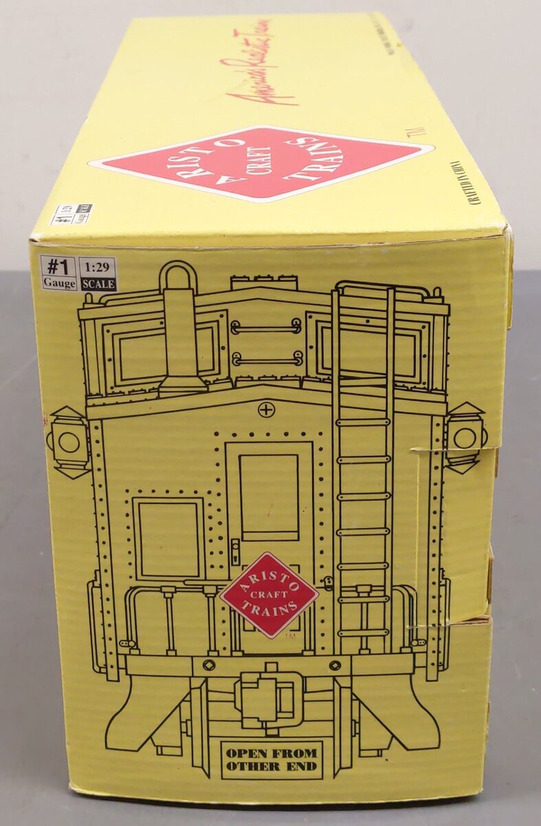 Aristo-Craft 42112 C&NW Caboose/Box