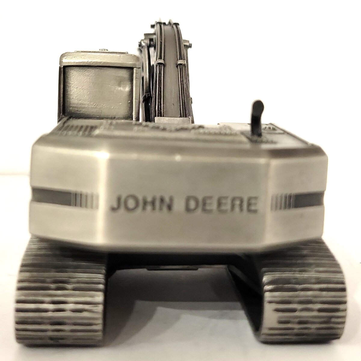 SpecCast 1:50 Pewter John Deere Model 690E-LC Excavator LN
