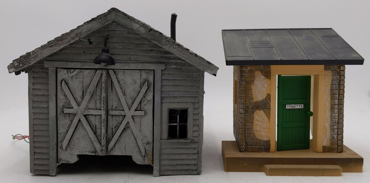Assorted G Scale Barn & Building [2] EX