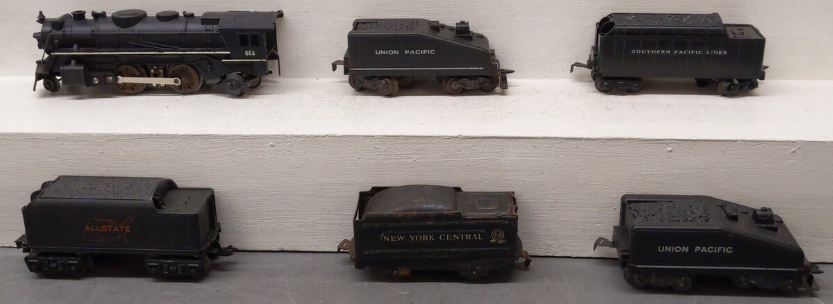 Marx Vintage O Gauge Steam Locomotive and Tenders #666 [6]