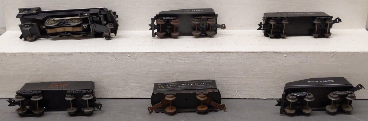 Marx Vintage O Gauge Steam Locomotive and Tenders #666 [6]