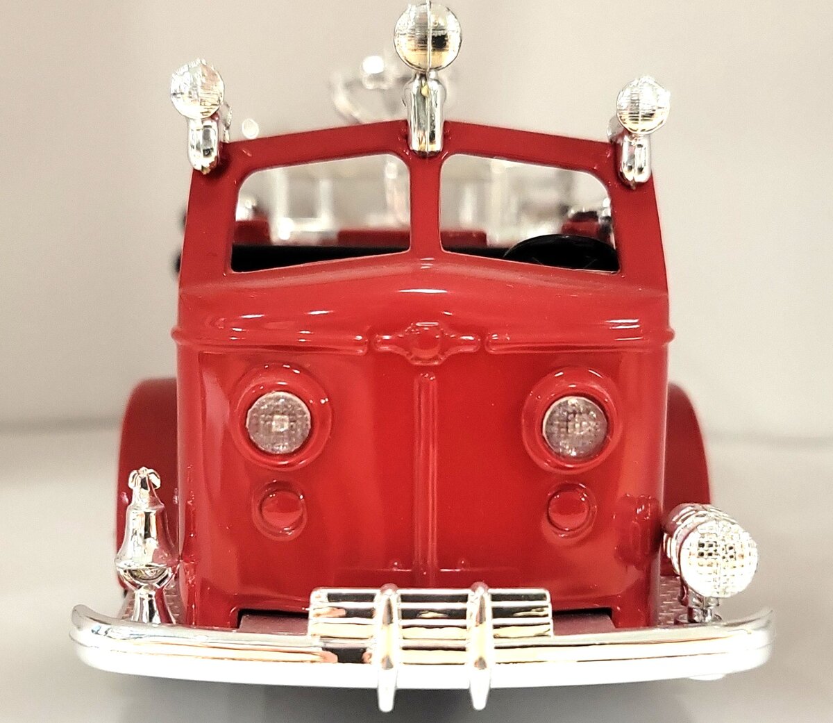ERTL 0867 CAT Die-Cast Fire Truck Bank LN
