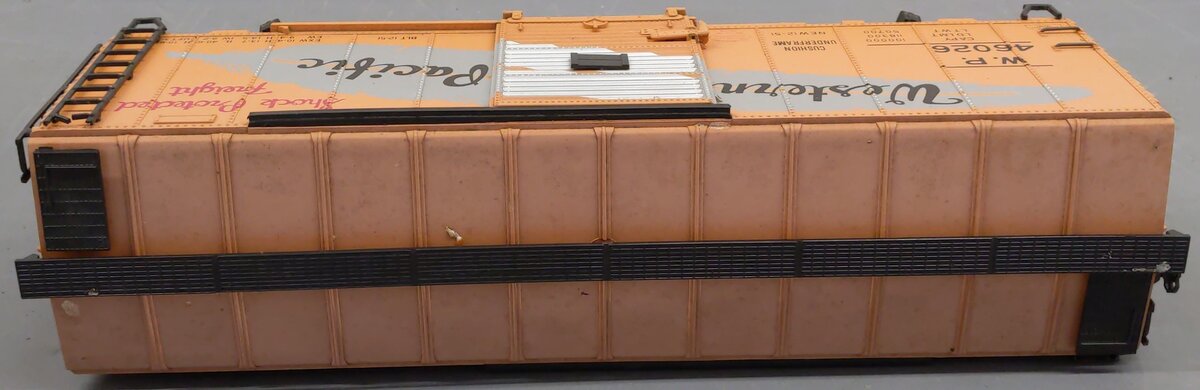 Aristo-Craft 46026 Western Pacific Boxcar- Metal Wheels/Box