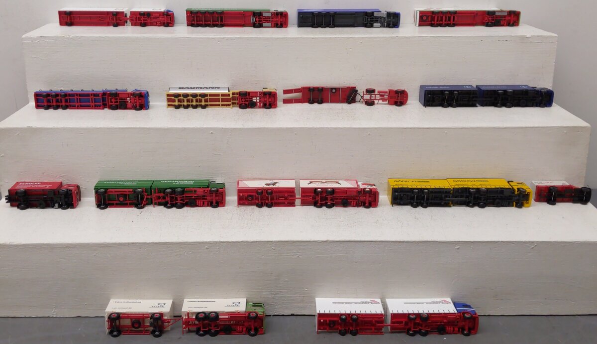 Brekina & Other HO Scale Assorted Layout Vehicles [15] EX