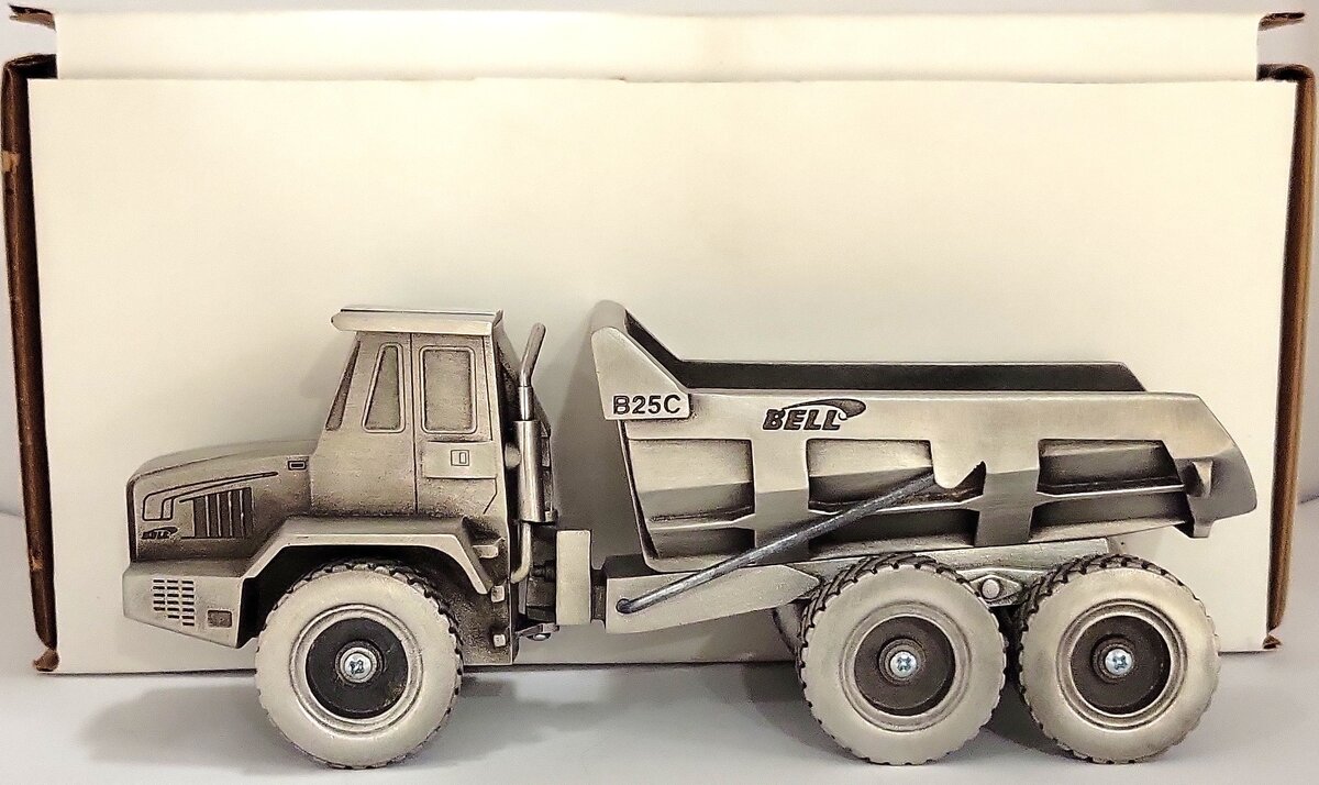 SpecCast CUST-671 1:50 Pewter Bell B25C Dump Truck LN/Box