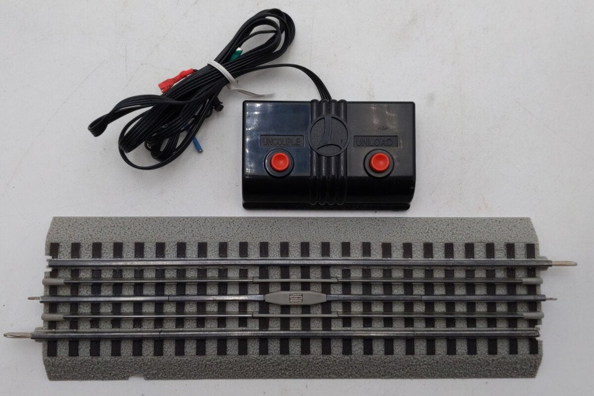 Lionel 6-12054 O Gauge FasTrack Operating Track Section EX/Box