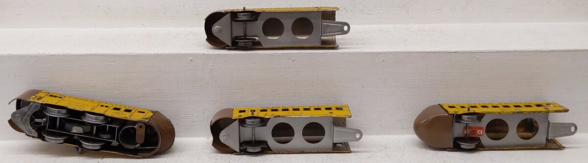 Hafner M10000 Vintage O Gauge Windup Streamliner